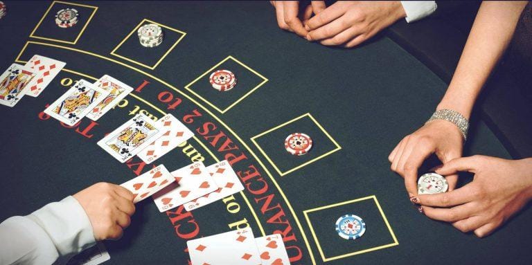 Blackjack Và Xì Dách Game Đánh Bài Phổ Biến Và Thú Vị